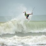 Segundo dia del Circuito Nacional de Surf 2025 en playa Cieneguita,Limón / en la imagen Malakai Martinez Vacca durante cuartos de final de la categoria Open / Foto John Durán