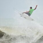 Segundo dia del Circuito Nacional de Surf 2025 en playa Cieneguita,Limón / en la imagen Malakai Martinez Vacca durante cuartos de final de la categoria Open / Foto John Durán