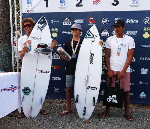 Premiación Playa Hermosa Surfing Challenge - Foto por Samantha Sanders